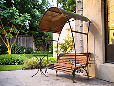 Скамейка с навесом